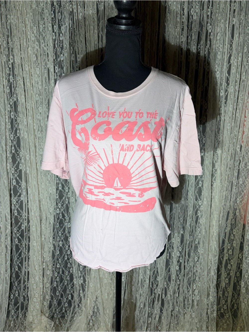 Women's Coast Graphic Tee - Light Pink